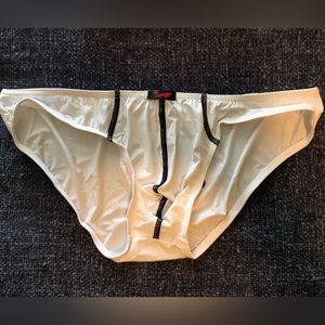 New White Men’s Bikini Briefs by Lonjo